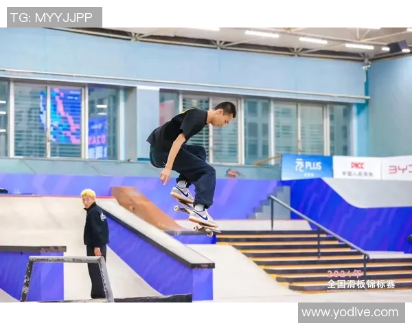 西安飞盘队在世界滑板锦标赛中的团队协作表现精彩纷呈引人注目